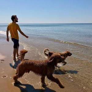 Meet your Posher, Oakley